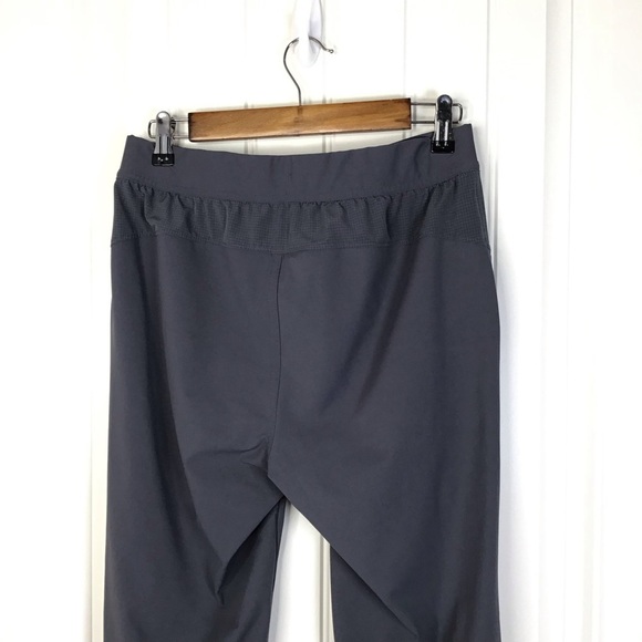 Ten Thousand Interval Pant in Iron. - Picture 7 of 9